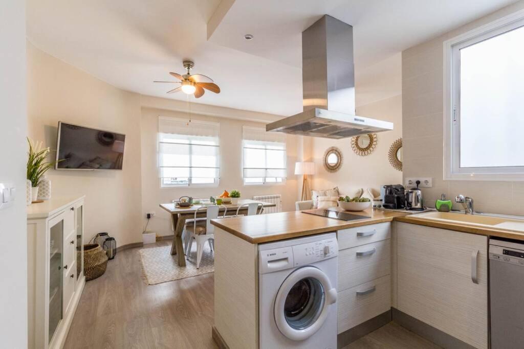 Cosy & Downtown Flat Valencia. 아파트 외부 사진