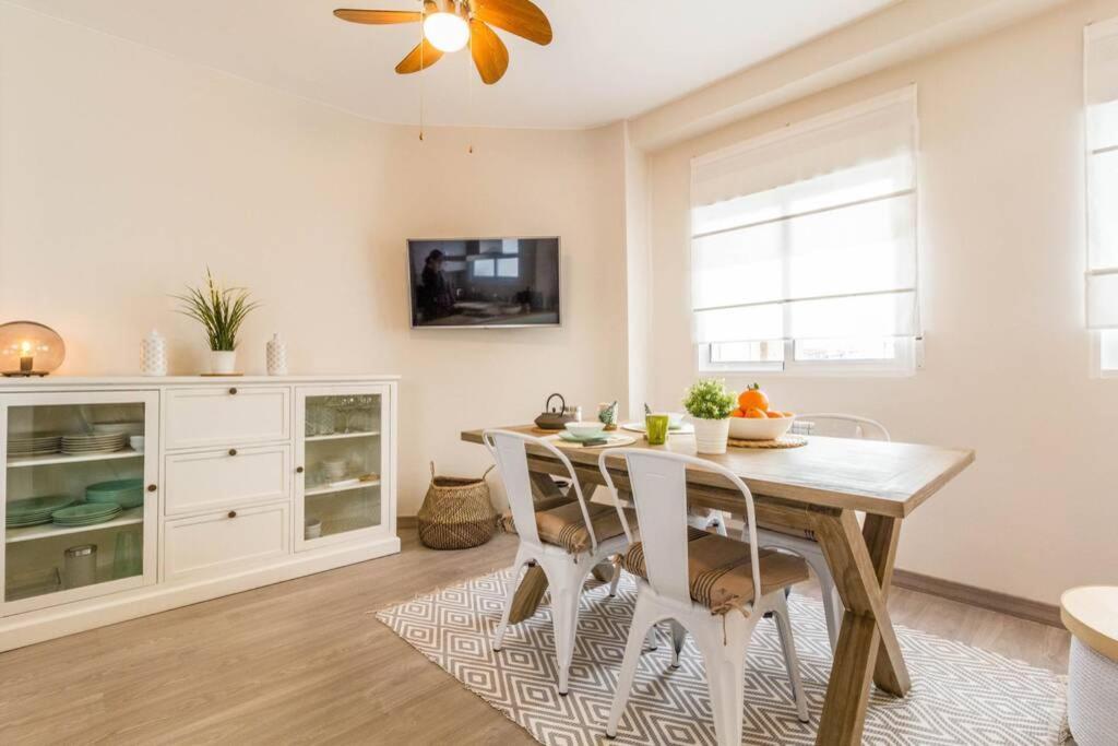 Cosy & Downtown Flat Valencia. 아파트 외부 사진